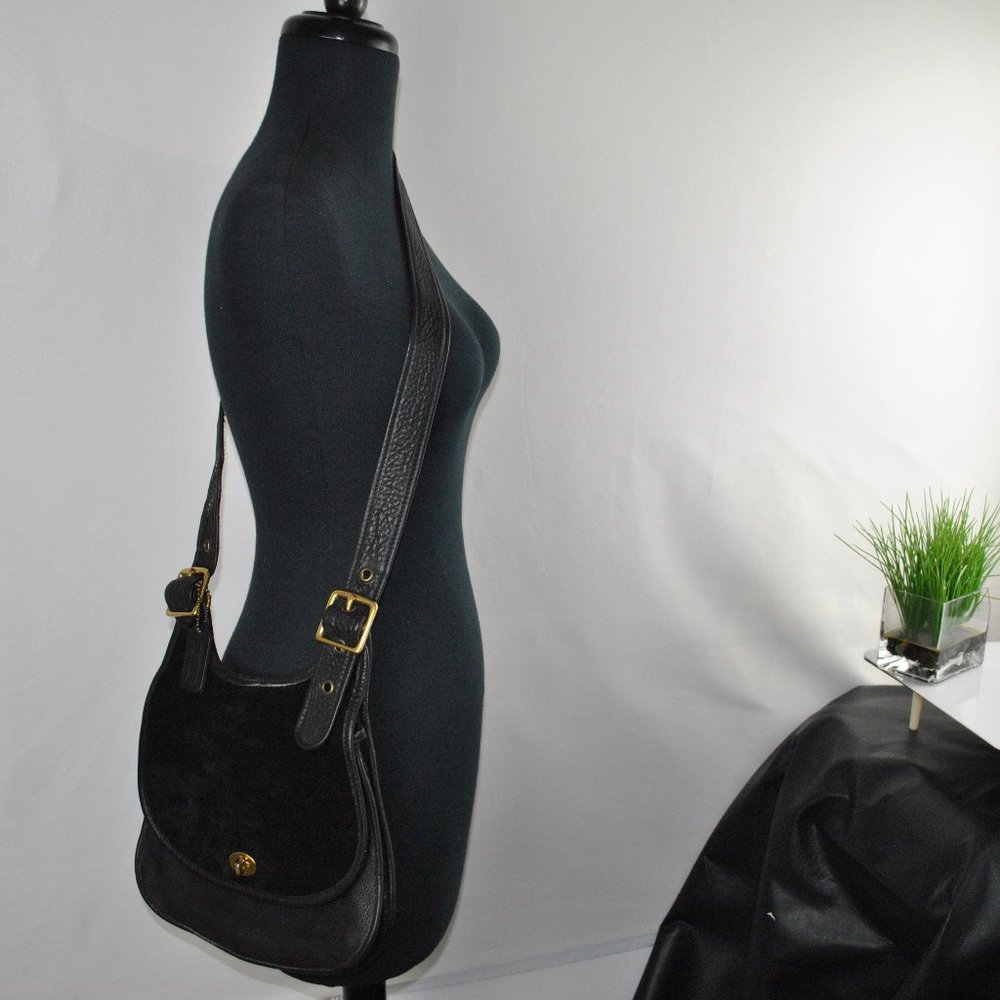 Rare Vintage Coach black pebbled cowhide leather crossbody purse #4916